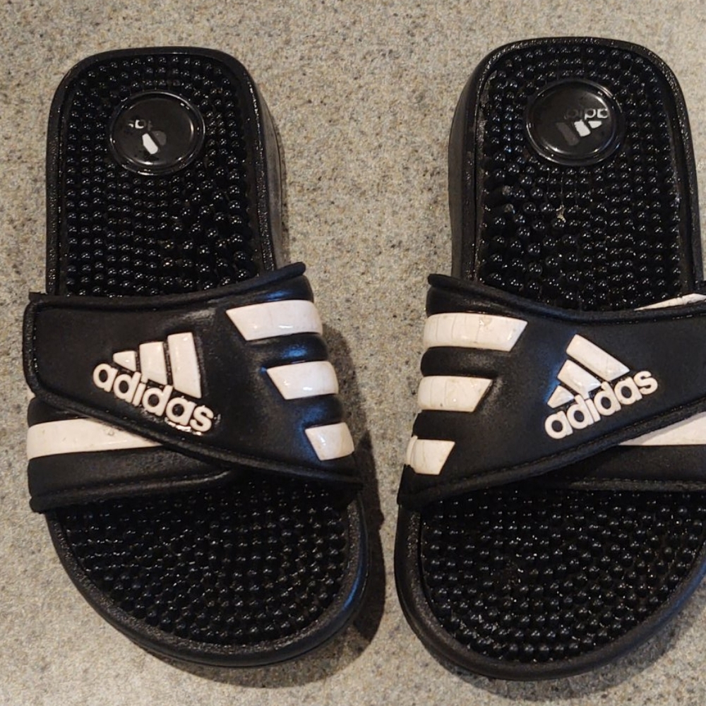Girls size 1 Adidas slip on slides
